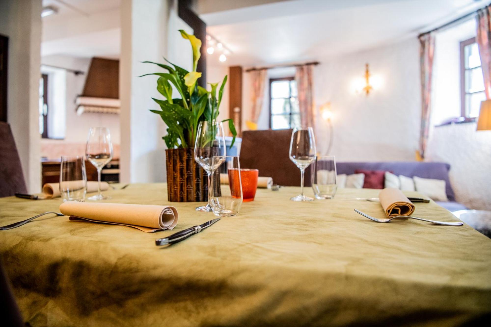 Hotel Les Ardillieres Du Pont D'Oye Habay-la-Neuve Habitación foto