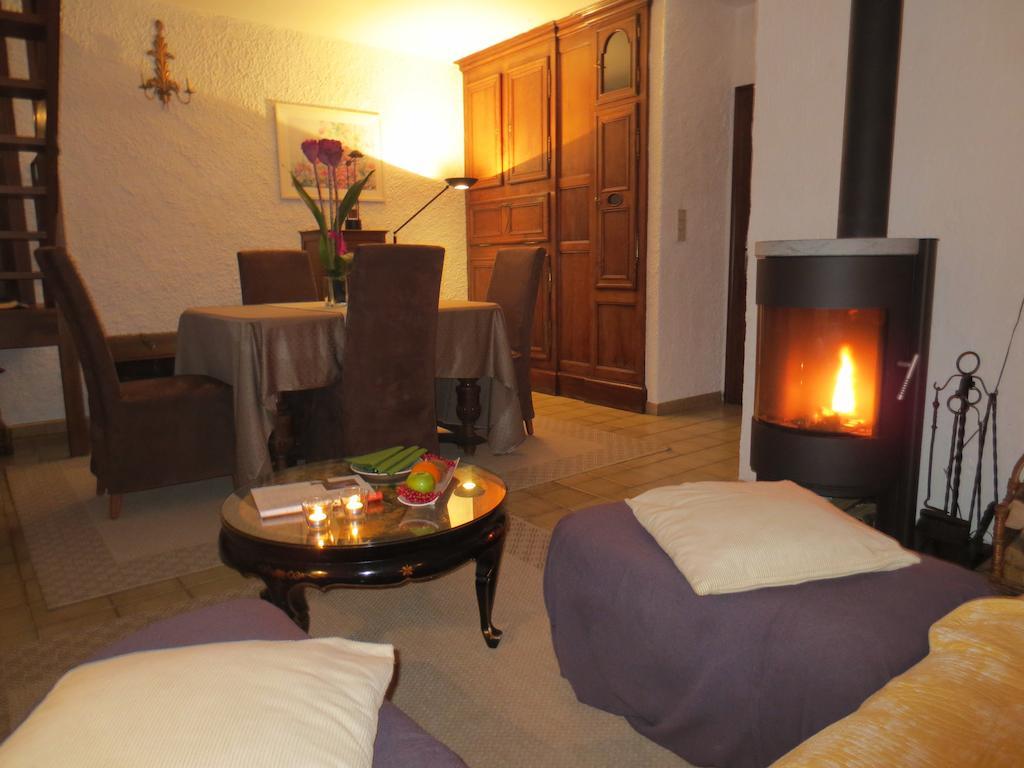 Hotel Les Ardillieres Du Pont D'Oye Habay-la-Neuve Habitación foto
